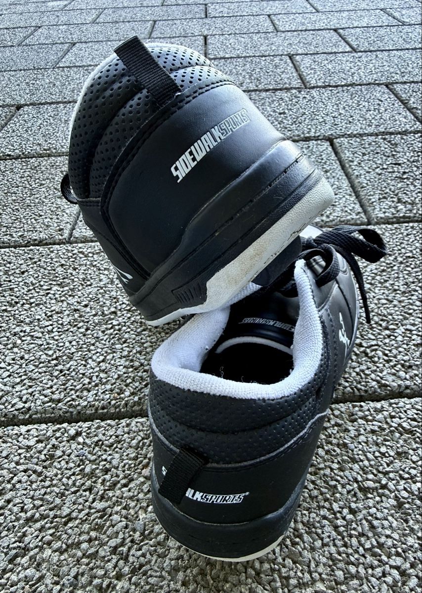 Heelys Scarpe da uomo: Heelys / Schuhe mit Rollen Gr. 36.5 – Usato da Niederhelfenschwil venduto da simae02 2