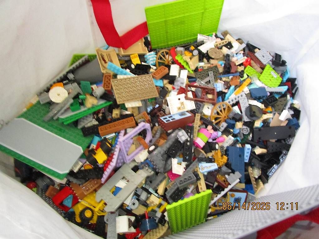 Kit di costruzioni: Lego en vrac 15,3 kg – Usato da Clarens venduto da krampou