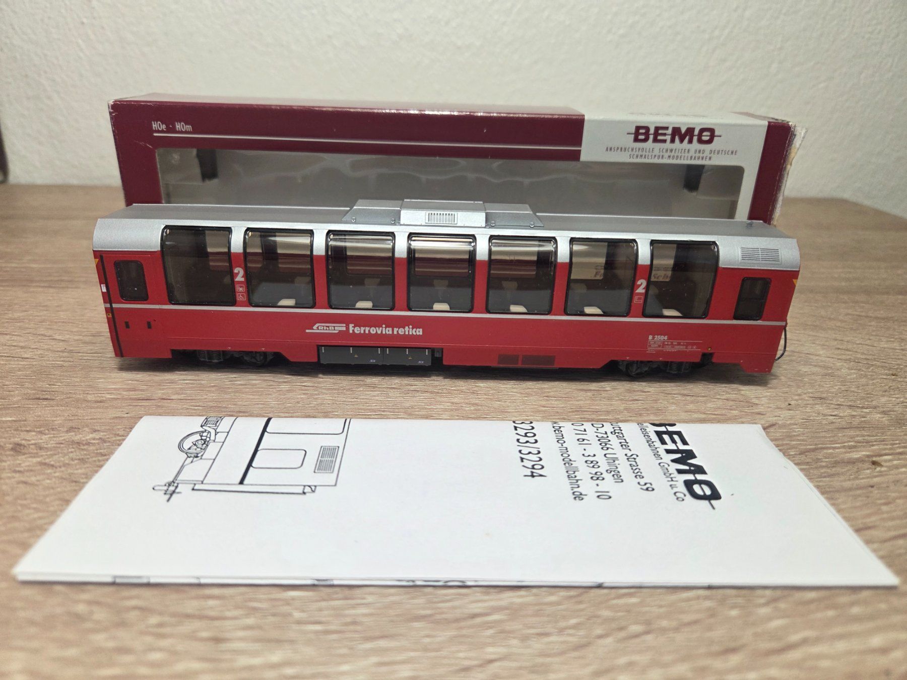 Bemo Modellini di ferrovie: Bemo 3294 104 Panoramawagen RhB H0m – Nuovo e nell'imballaggio originale da St-Aubin-Sauges venduto da Lo_Go 5