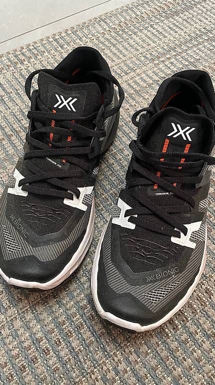 Scarpe da uomo: Neuer XBionic Turnschuh, Grösse 41 – Usato da Steffisburg venduto da thomnes 2