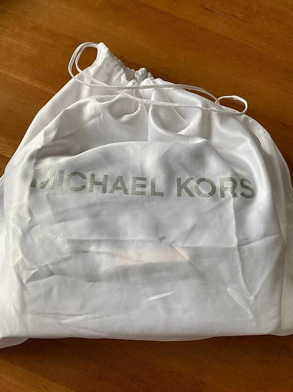 Borse da donna: Michael Kors Tasche schwarz – Usato da Luzern venduto da jul_p6fj 4