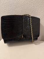 Sac à main vintage noir cuir façon crocodile, chaîne or
