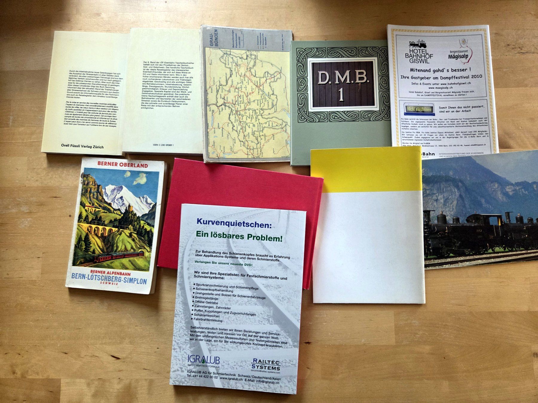 Libri: 10 Bücher über die Schweizer Eisenbahn – Usato da Birrwil venduto da dirtyoldtown 1
