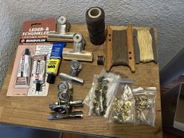 DIVERSE SATTLER MATERIALIEN