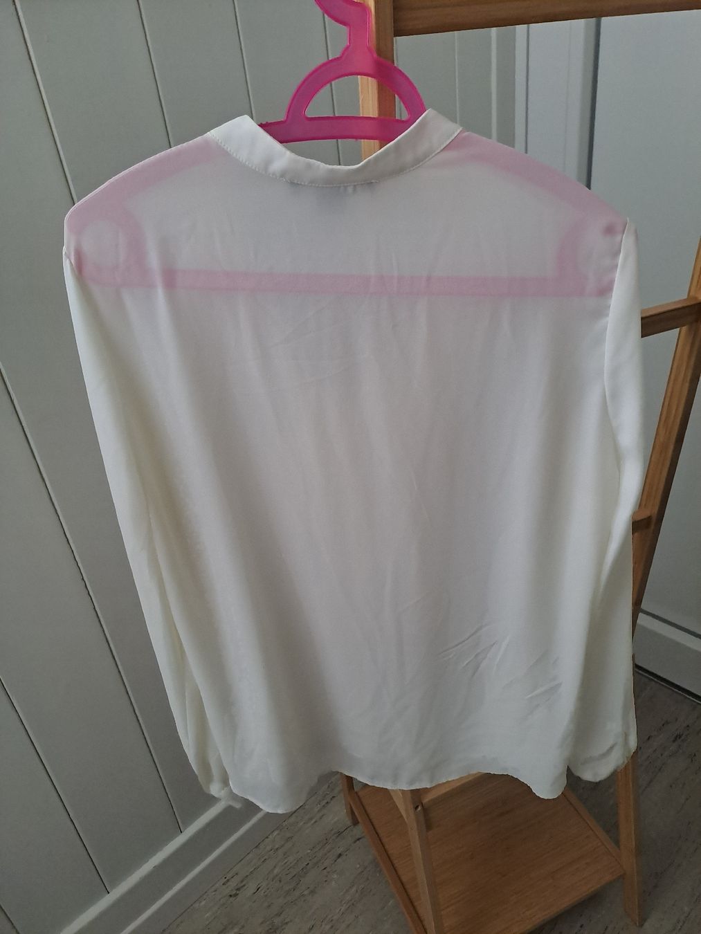 Chemisiers: Damen Bluse weiss Gr. 42 – D'occasion à Rickenbach LU par bishiida 3