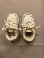 Nike Turnschuhe Gr 21 NEU Leder Sneaker Laufschuhe Schuhe