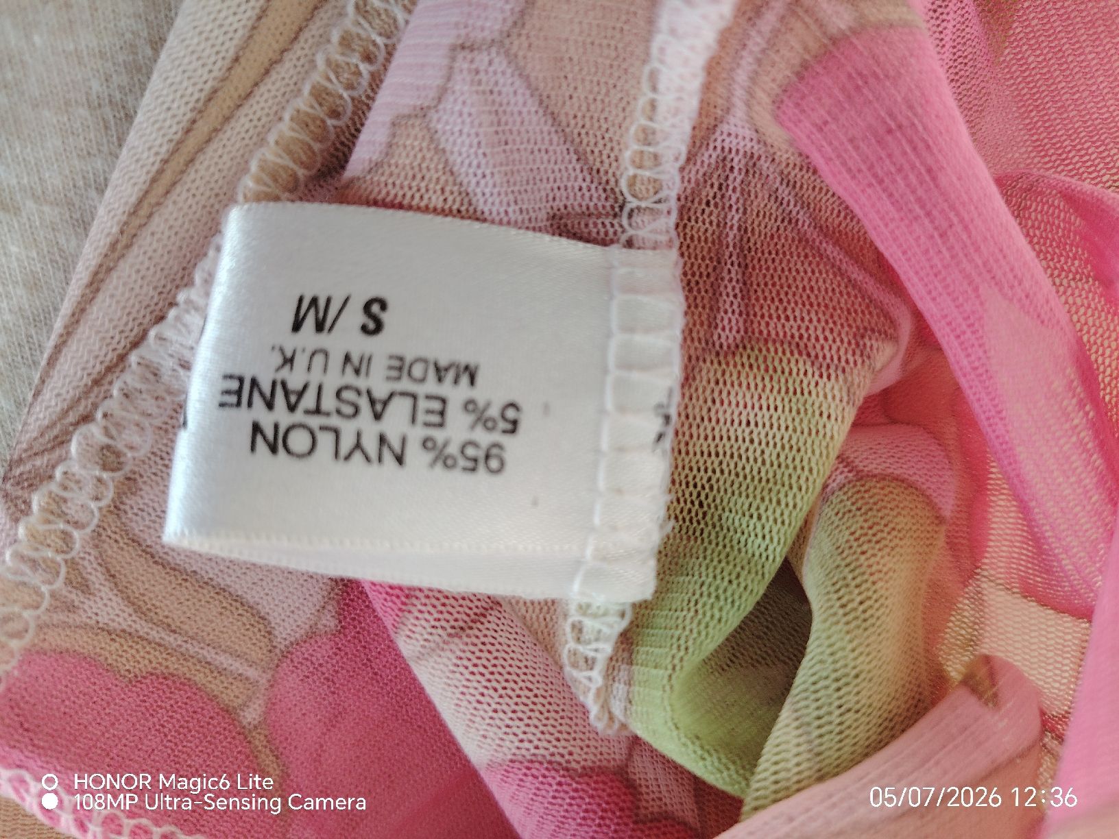 Blusen, T-Shirts & Tops: Damen Bluse  Grösse S – Gebraucht aus St. Gallen von ran_wtf9 2