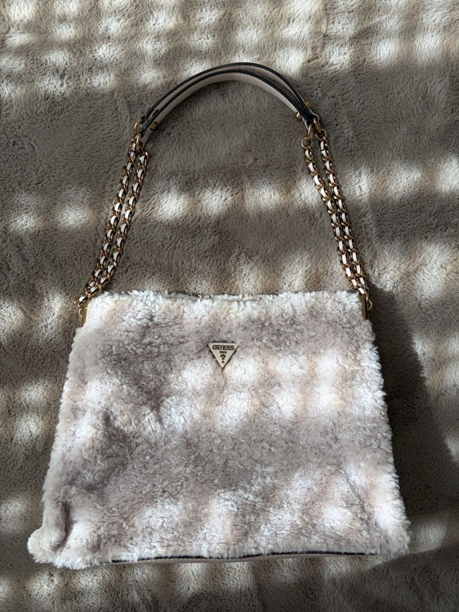 Taschen für Damen: Guess Tasche NEU – Neu und originalverpackt aus Balgach von Miisarah
