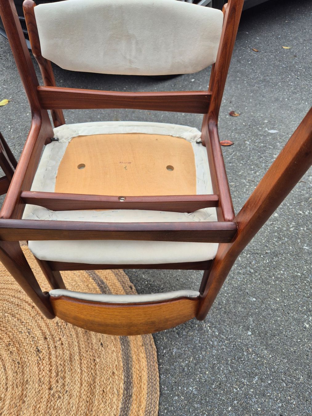Stühle: 4 chaises vintage scandinaves restaurées – Gebraucht aus Fully von tameab 4