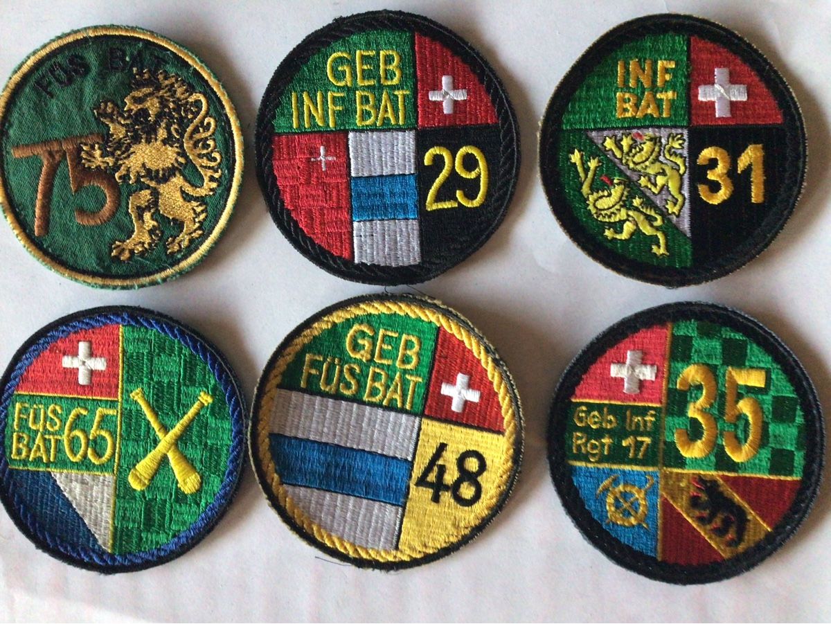 Schweizer Armee Plaketten & Abzeichen: BADGES A95 – Gebraucht aus Crête-à-l'oeil von Mga2
