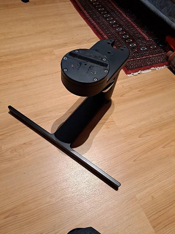 Lampade: Gut erhaltener B & O TV Ständer , umgerüstet auf Panasonic – Usato da Wattwil venduto da Coronet1