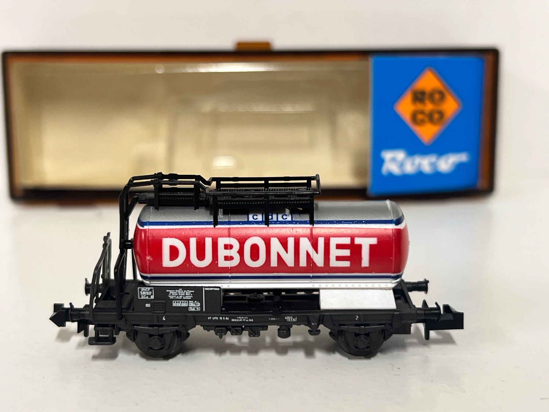 Roco Modellini di ferrovie: Roco Spur N  Güterwagen "Dubonnet"  SNCF – Usato da Geroldswil venduto da TopTrain54 1