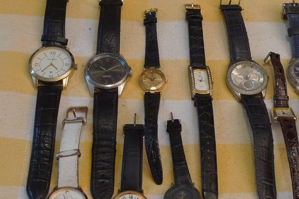 Orologi: LOT-UHREN 14. – Difettoso da Bern venduto da bn1640 1