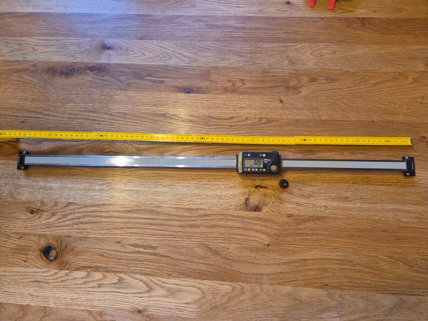 Mitutoyo Mesurer: Messschieber Mitutoyo SD-60B 572-425 – D'occasion à Winkel par Heuresis