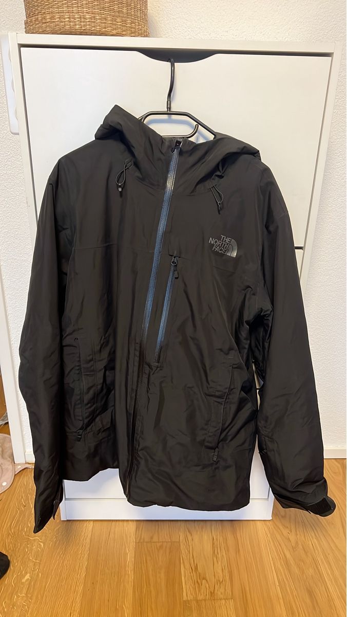 Skis: The North Face warme Winterjacke Gr. L – Neuf (Voir description) à Egg b. Zürich par bia_5tmv