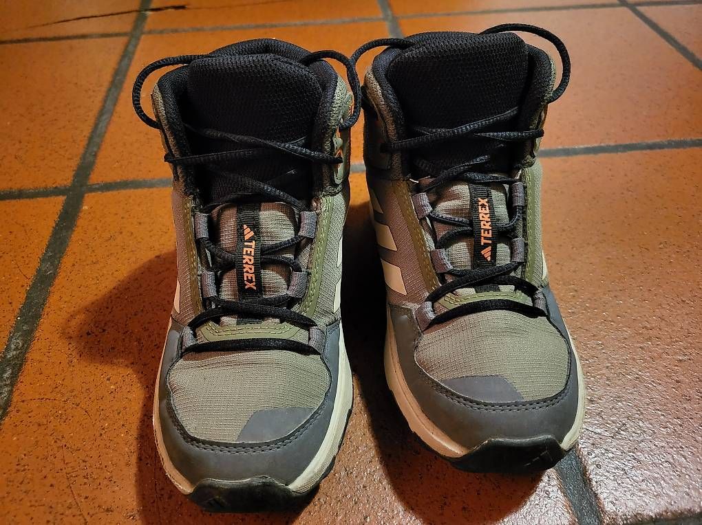 Scarpe per ragazzi: Adidas Terrex Wanderschuhe, Grösse 30, top Zustand – Usato da Thun venduto da t_h_cl6d