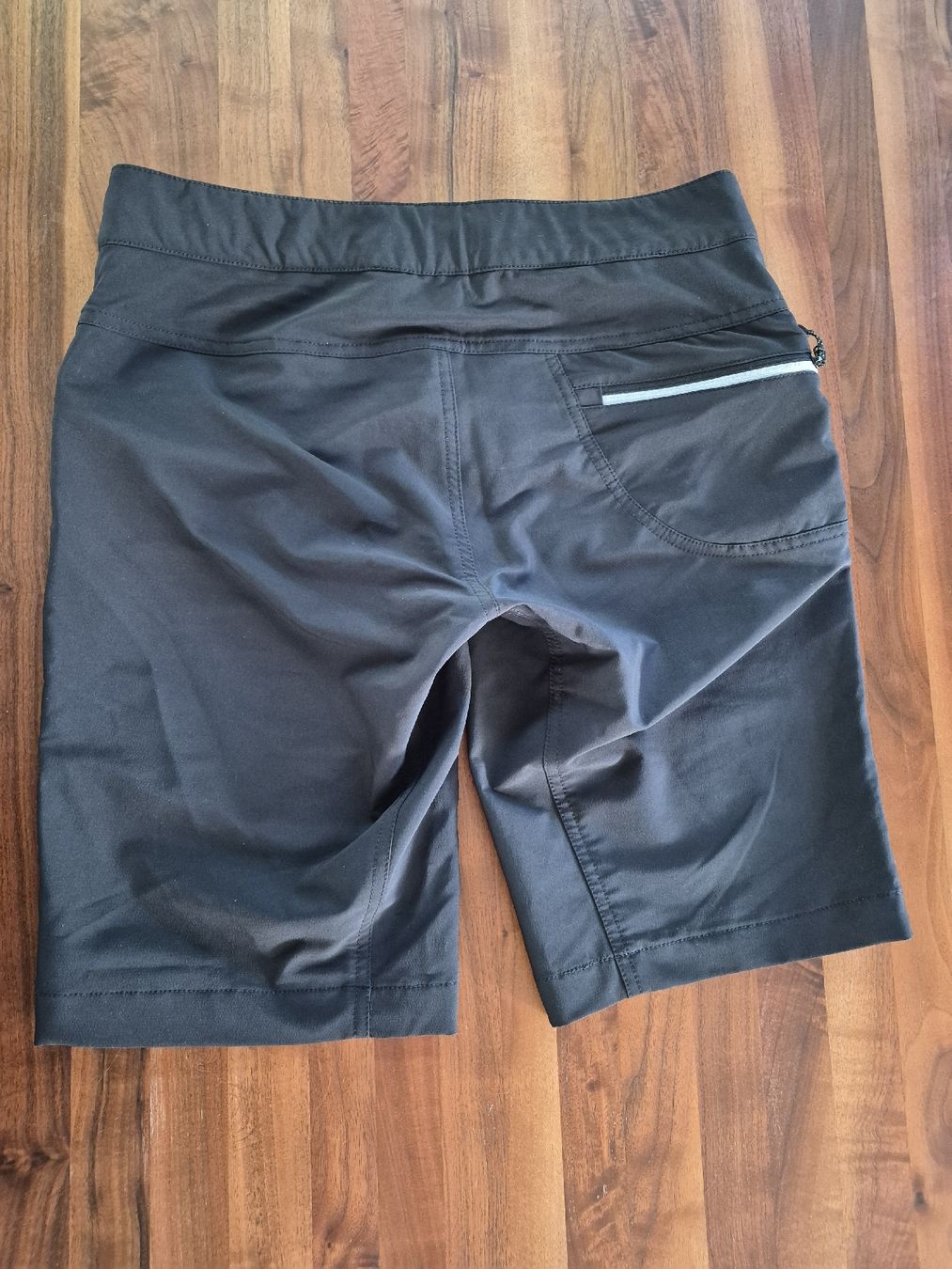 Pantalons: kurze Wanderhose – Neuf (Voir description) à Stans par STOlivia 2