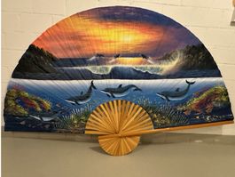 Grosser Wandfächer mit Delfin-Motiv, Vintage Sommerdeko