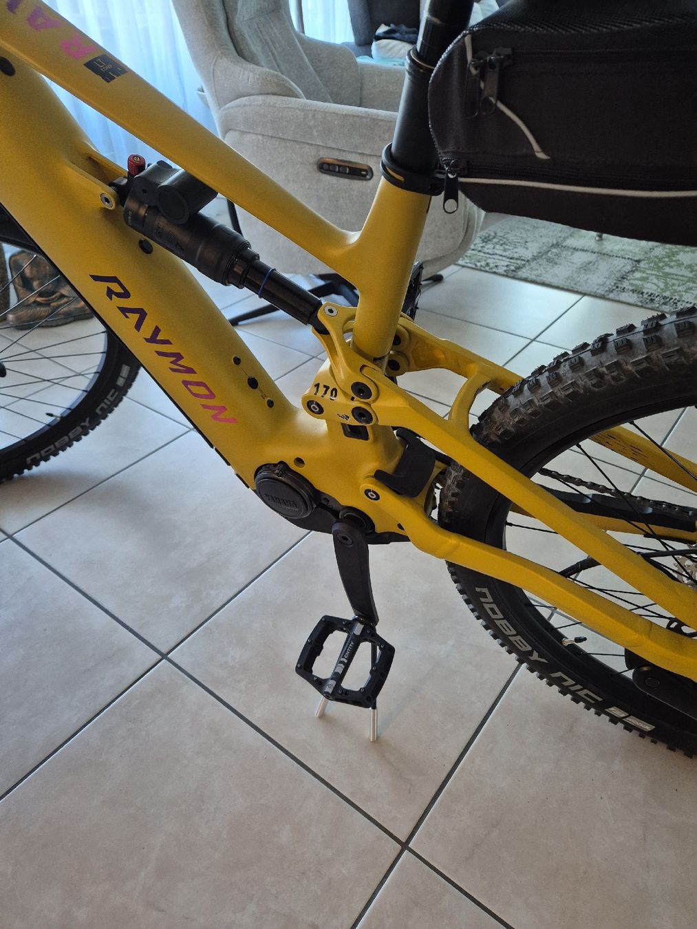 Cavalletti per biciclette: Universal Bikeständer – Nuovo e nell'imballaggio originale da Fischbach-Göslikon venduto da Nidis4