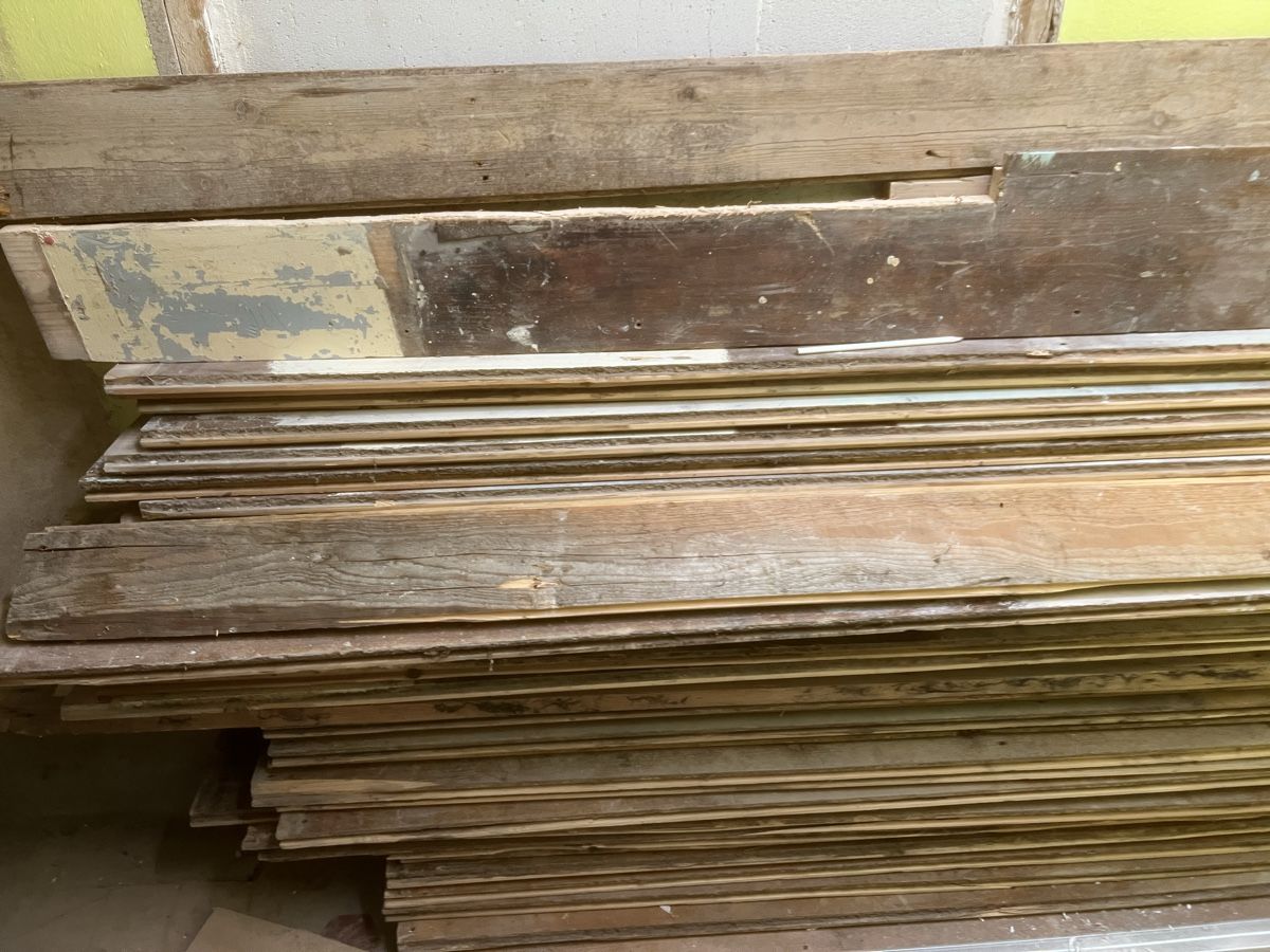 Articles en bois: Ancien plancher en bois massif – D'occasion à Vallorbe par gtornado80 1