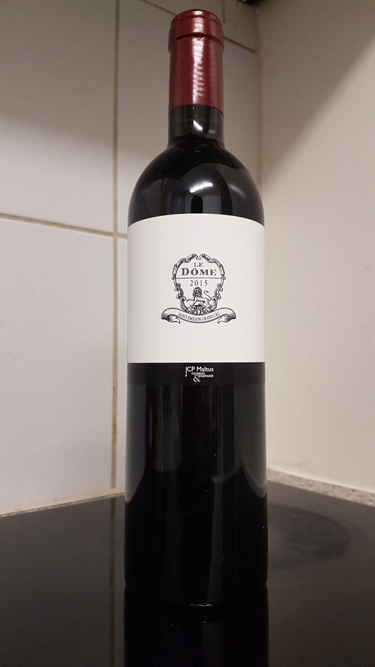 Wein: Le Dome 2015   Saint - Emilion Grand Cru – Neu (gemäss Beschreibung) aus Grenchen von poggione