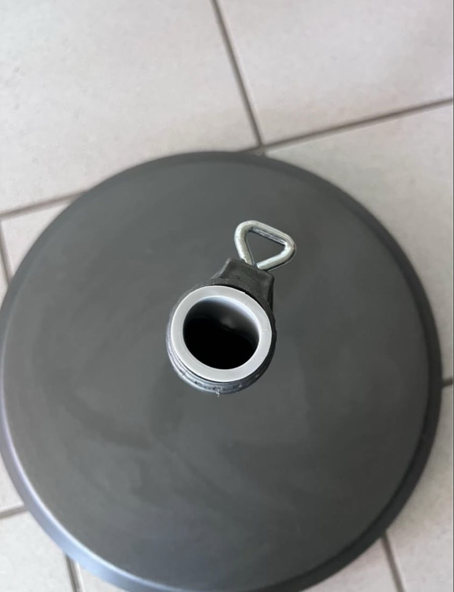 Altro: Schirmsockel aus Beton – Nuovo (secondo la descrizione) da Solothurn venduto da sl_27 1