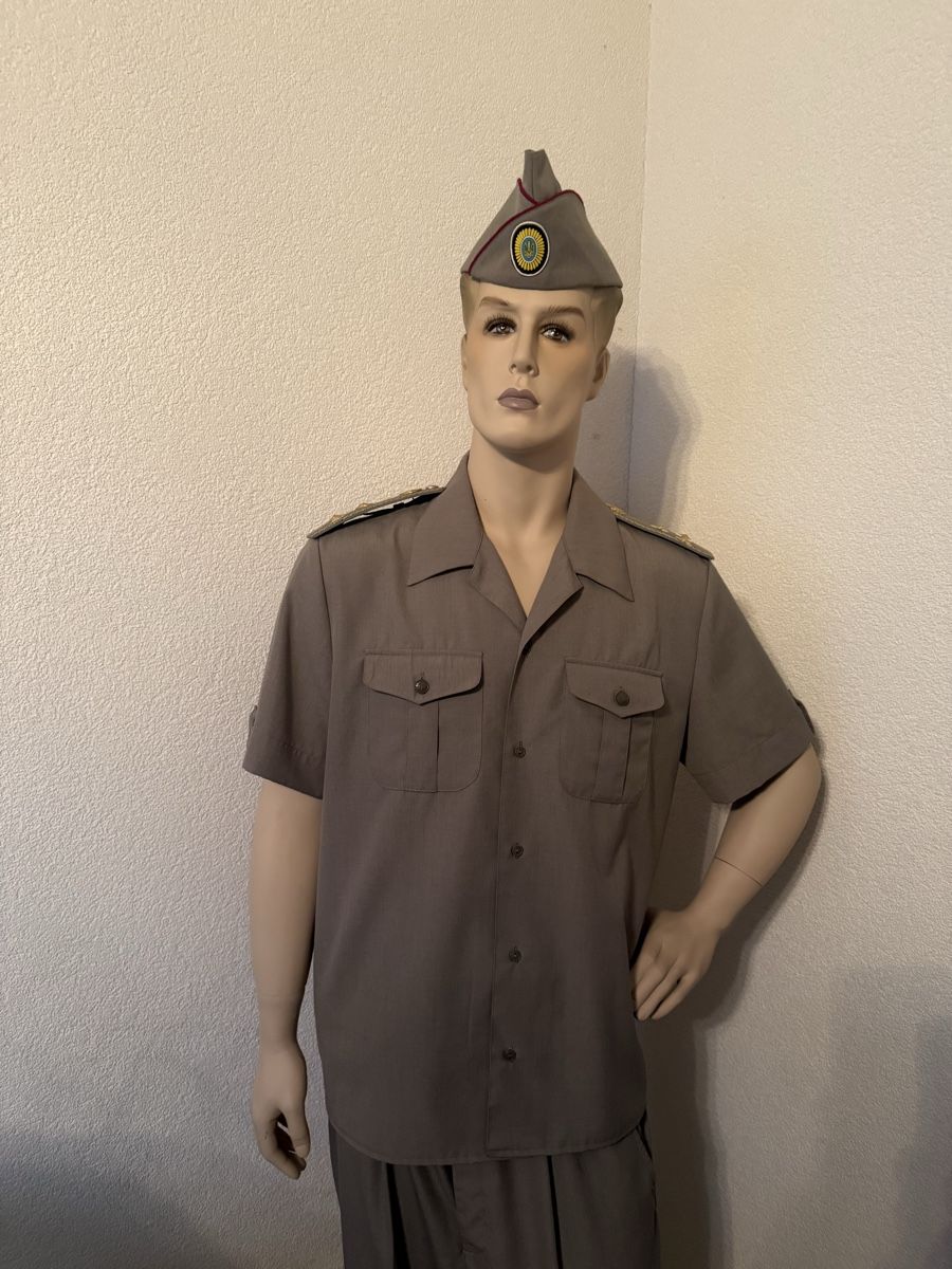 Uniformen: Oberst Ukrainische Armee – Neu (gemäss Beschreibung) aus Sisseln AG von Daeha1 1