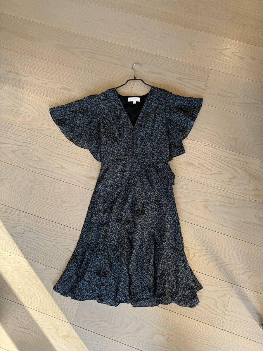 Michael Kors Kleider: Robe Michael Kors noire à fleurs taille - 4 – Neu (gemäss Beschreibung) aus Genève von iry_67wr 1