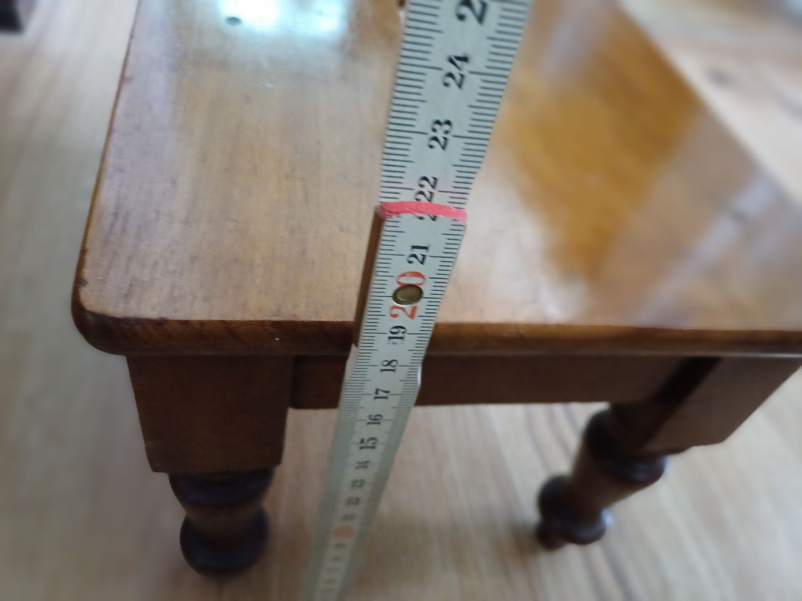Articoli in legno: Nussbaum Schemmel – Usato da Flawil venduto da Naphtali 3