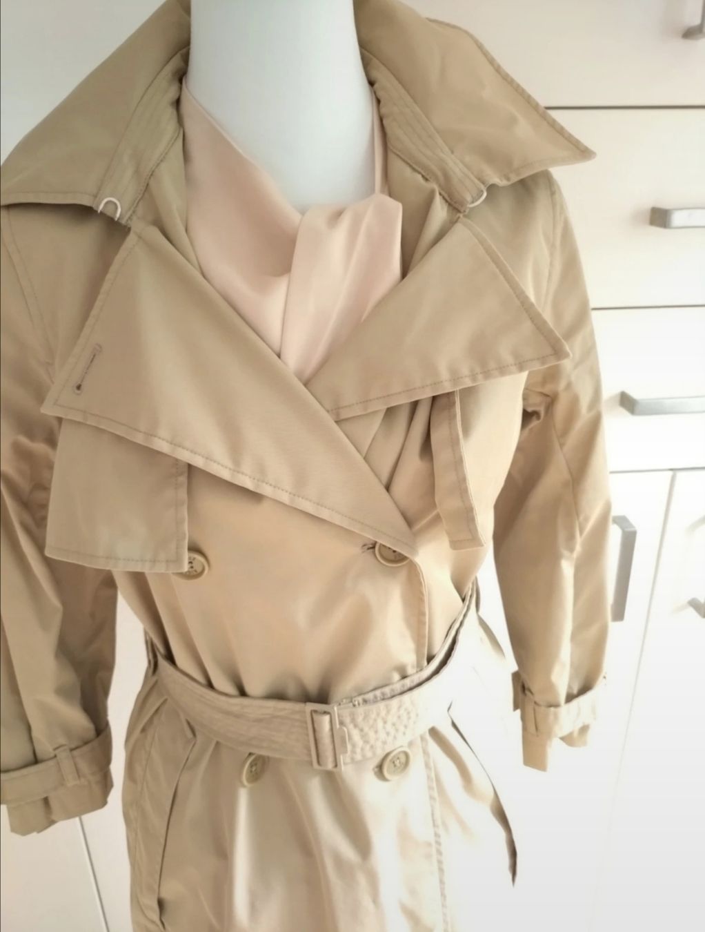 Cappotti: Aigle Trench-coat imperméable beige neuf – Nuovo e nell'imballaggio originale da La Tour de Trême venduto da mar_p78p 5