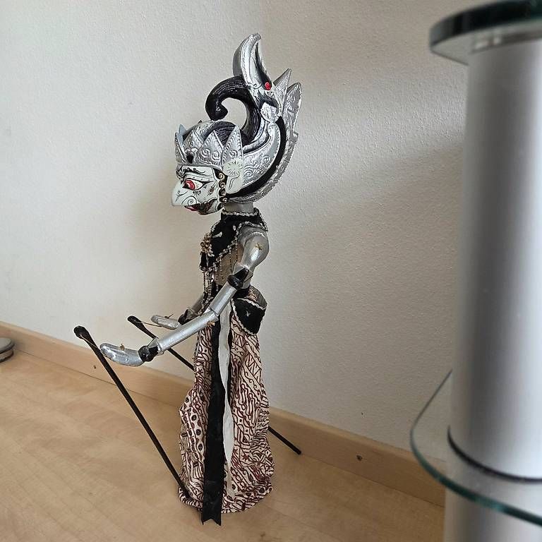 Bambole: Indonesische Wayang Golek Stabpuppe – Usato da Zug venduto da Sunshine_113 2