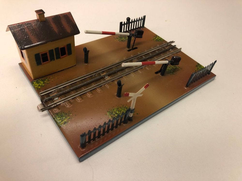 JOUEF HO PASSAGE A Niveau Manuel Train Electrique 675 EUR 7,00