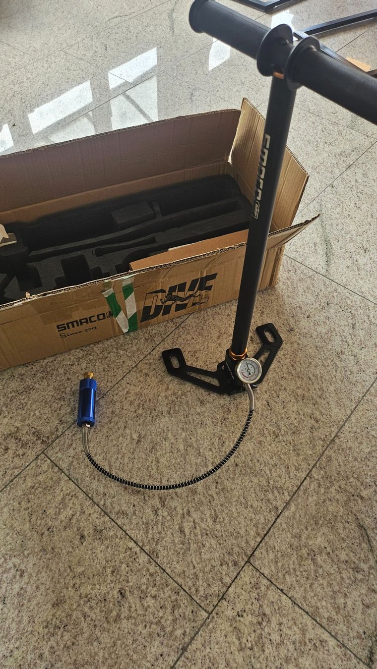Pompe & Parti di ricambio: SMACO Dive Air Pumpe – Usato da Zug venduto da Oli81