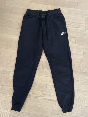 Pantalon de survêtement Nike noir taille S bon état