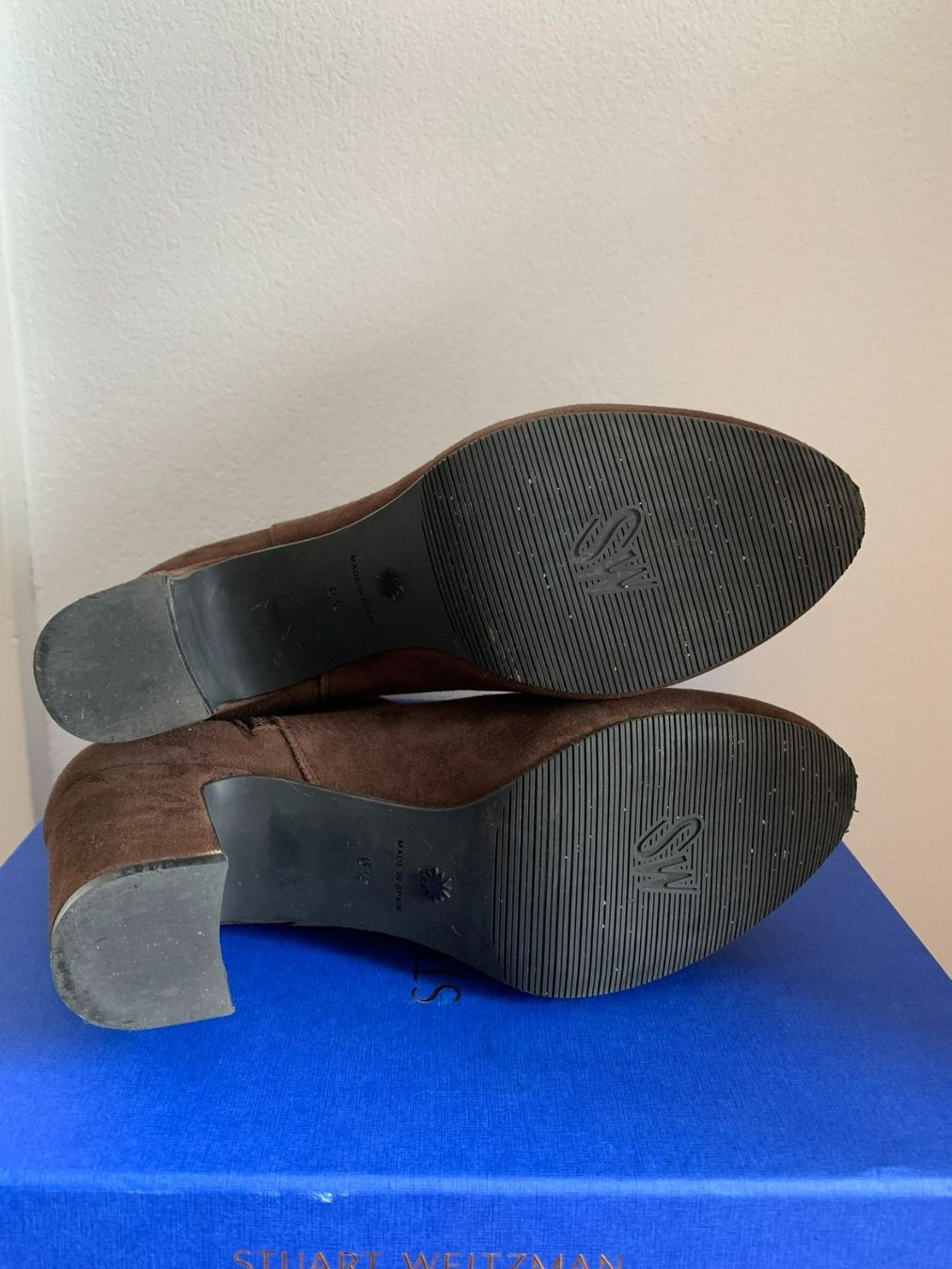Stuart Weitzman Scarpe da donna: STUART WEITZMAN: Exklusive braune Wildleder-Stiefelette, 37 – Nuovo (secondo la descrizione) da Luzern venduto da designluzern 6