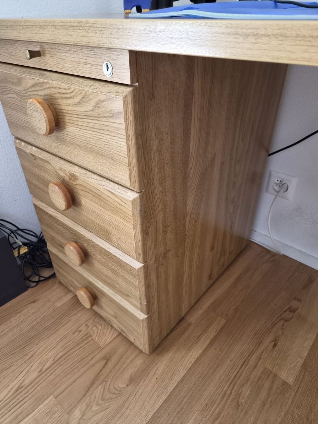 Pfister Schreibtische: Schreibtisch/Pult – Gebraucht aus Cham von tim_kr7b 3