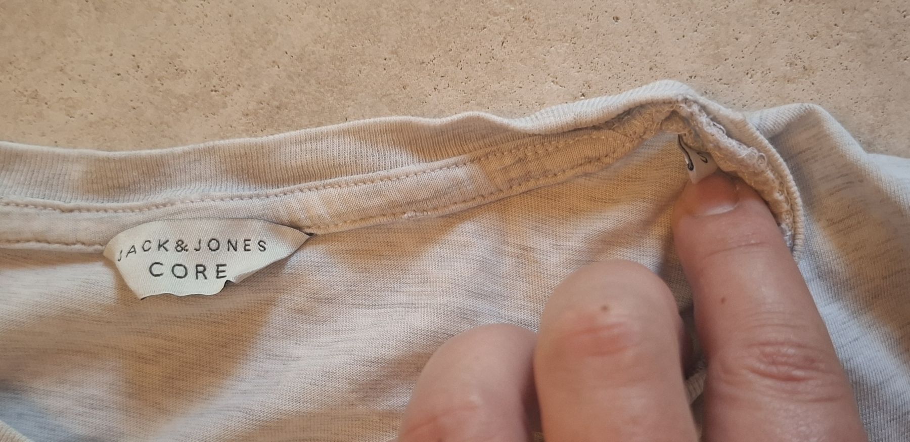 Jack & Jones T-shirt: T-Shirt Gr. S, hellgrau – Usato da Urtenen-Schönbühl venduto da nerdgirl 1