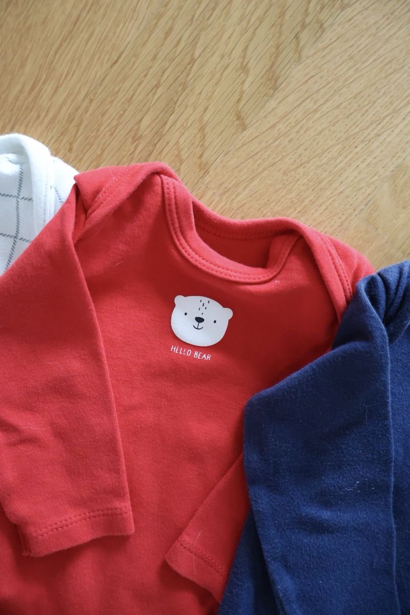 Lotti & Set di vestiti: Lot 2 bodys bébé 3M – Usato da Morges venduto da cla_l2kk