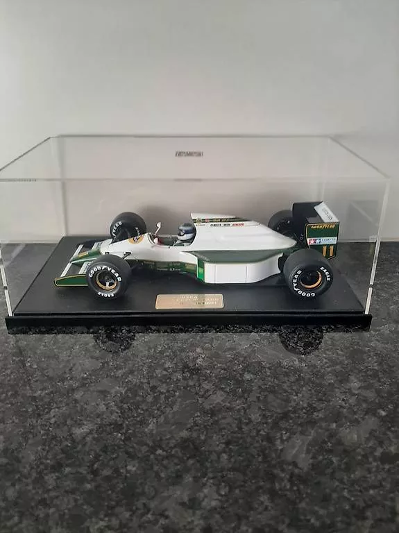 Modellautos: Formel 1 – Gebraucht aus Düdingen von san_kf2l 4