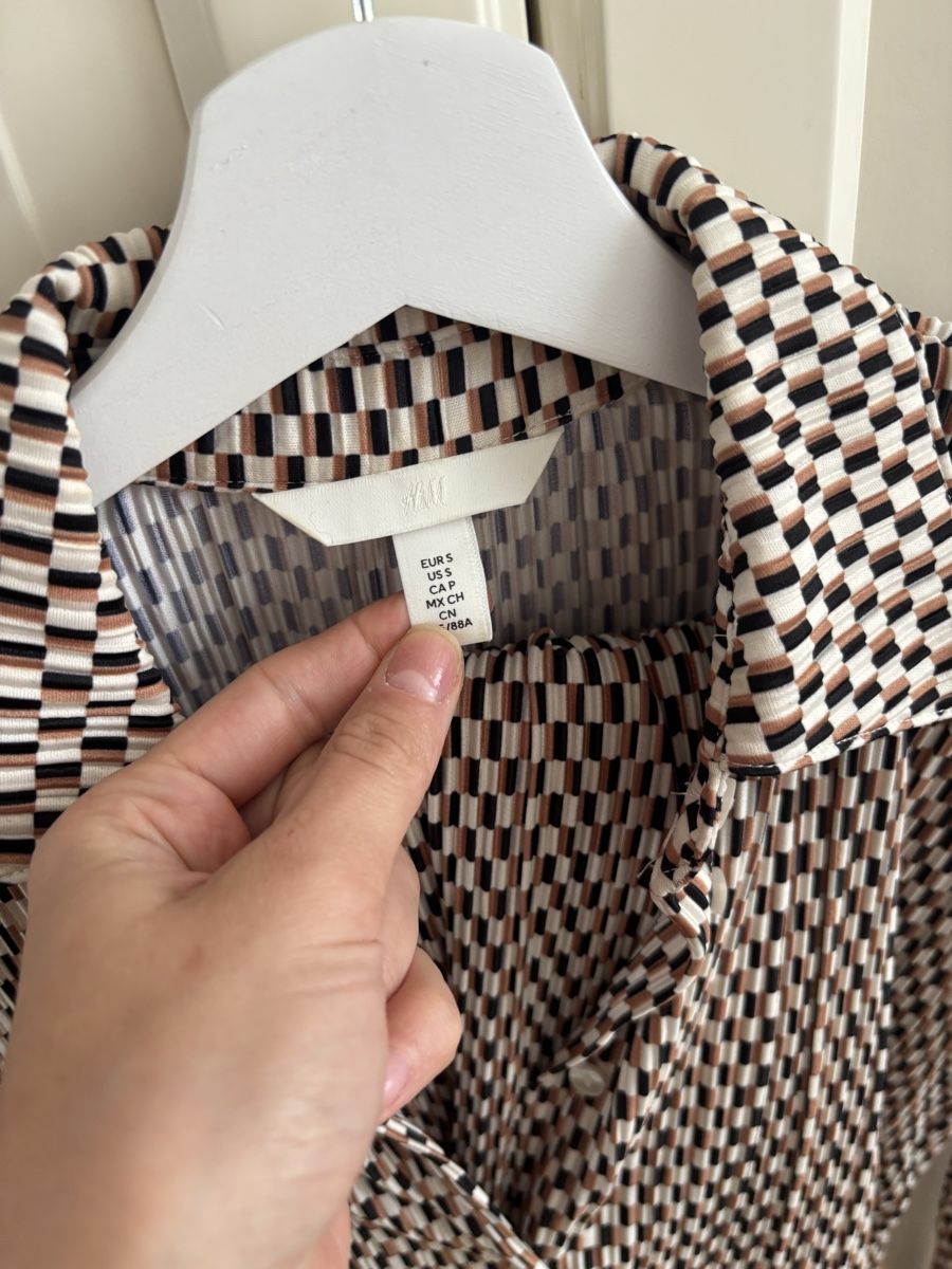 H&M Lotti di vestiti: Set Shirt & Pants NP: 90.- – Nuovo (secondo la descrizione) da Horgen venduto da len_qjz9 5