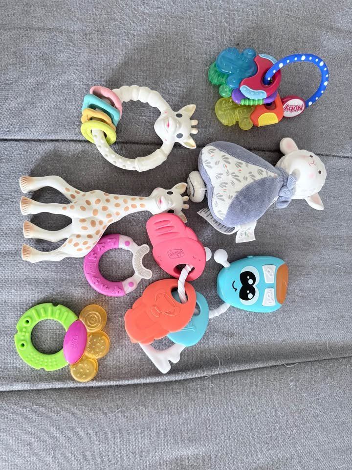 Spielzeuge: Jouets bébé – Gebraucht aus Corminboeuf von Swiss_Vendre