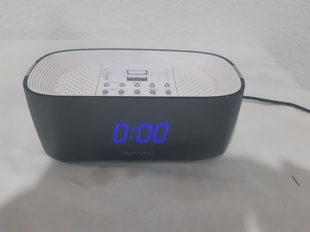 Daymond Radiowecker DAYMOND IP-7-AP/ iPod (Gebraucht) in Rheinau
