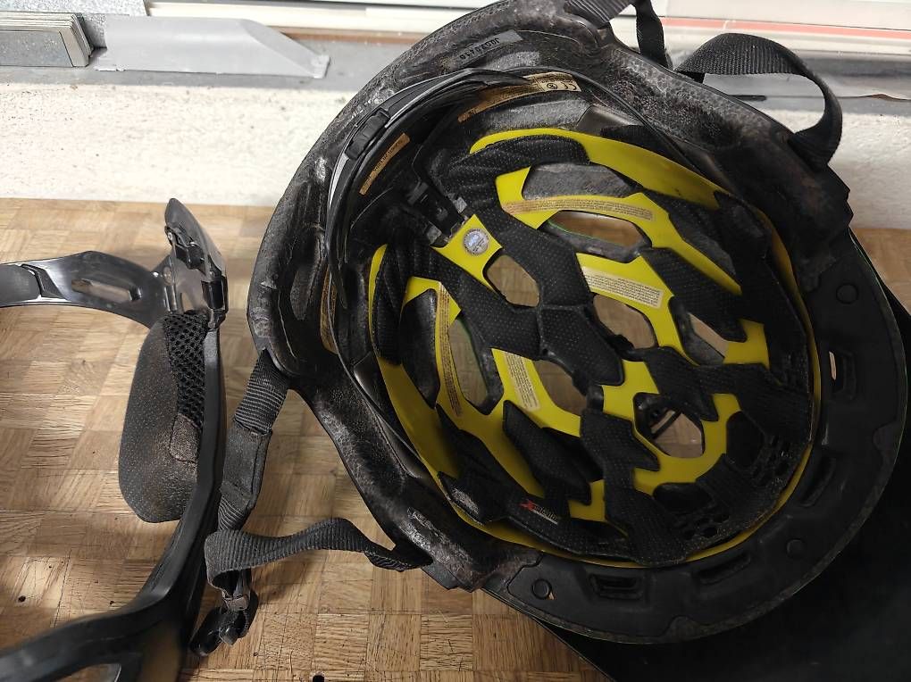 Caschi: Casco integrale smontabile Bell – Usato da Bellinzona venduto da Riccardo_R 3