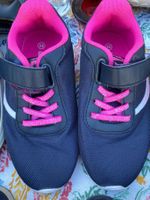 Mädchen Turnschuhe, Grösse 32, wenig getragen, Top Zustand