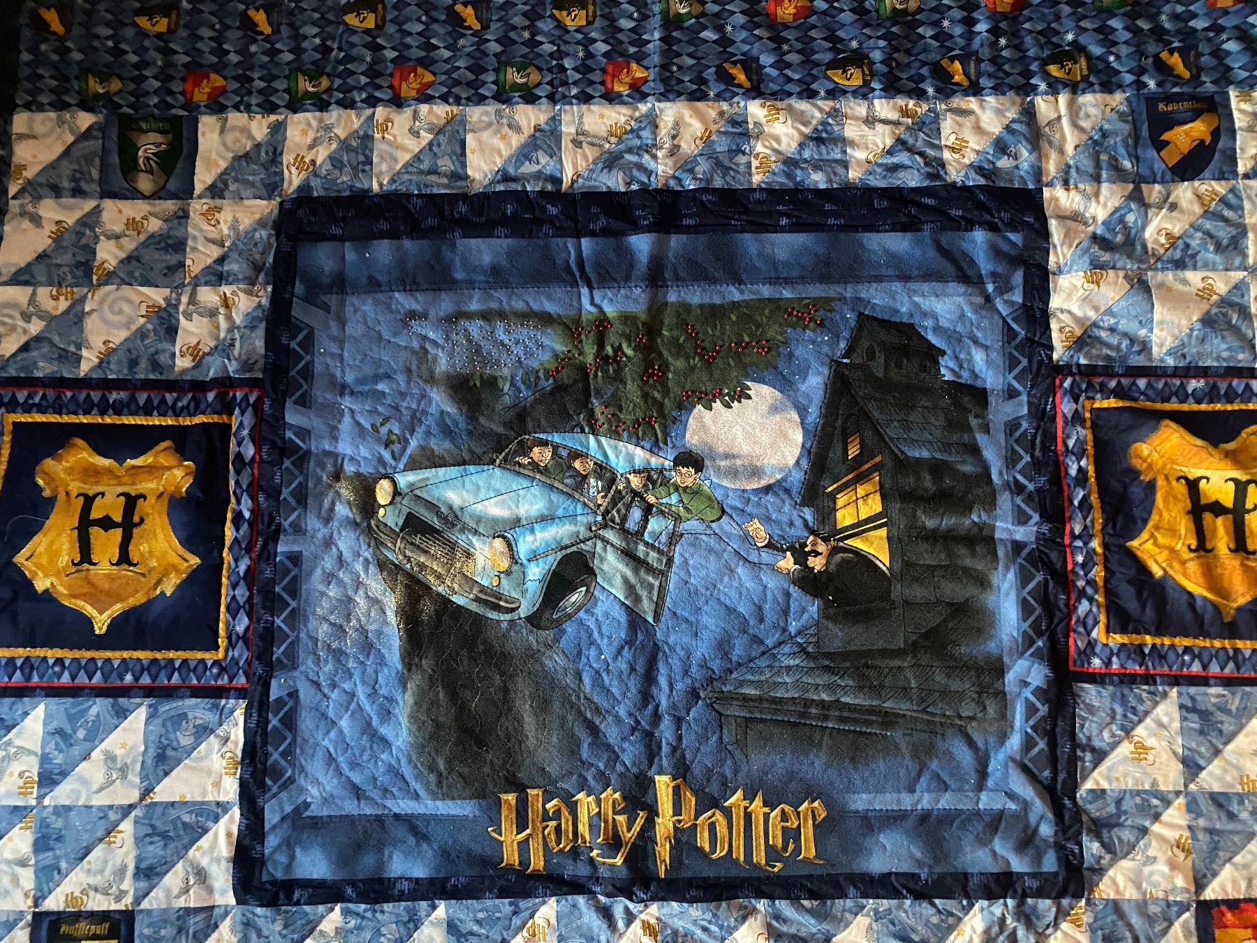 Coperte: Harry Potter Patchworkdecke (Bettüberwurf) – Usato da Tafers venduto da Hinaya 1