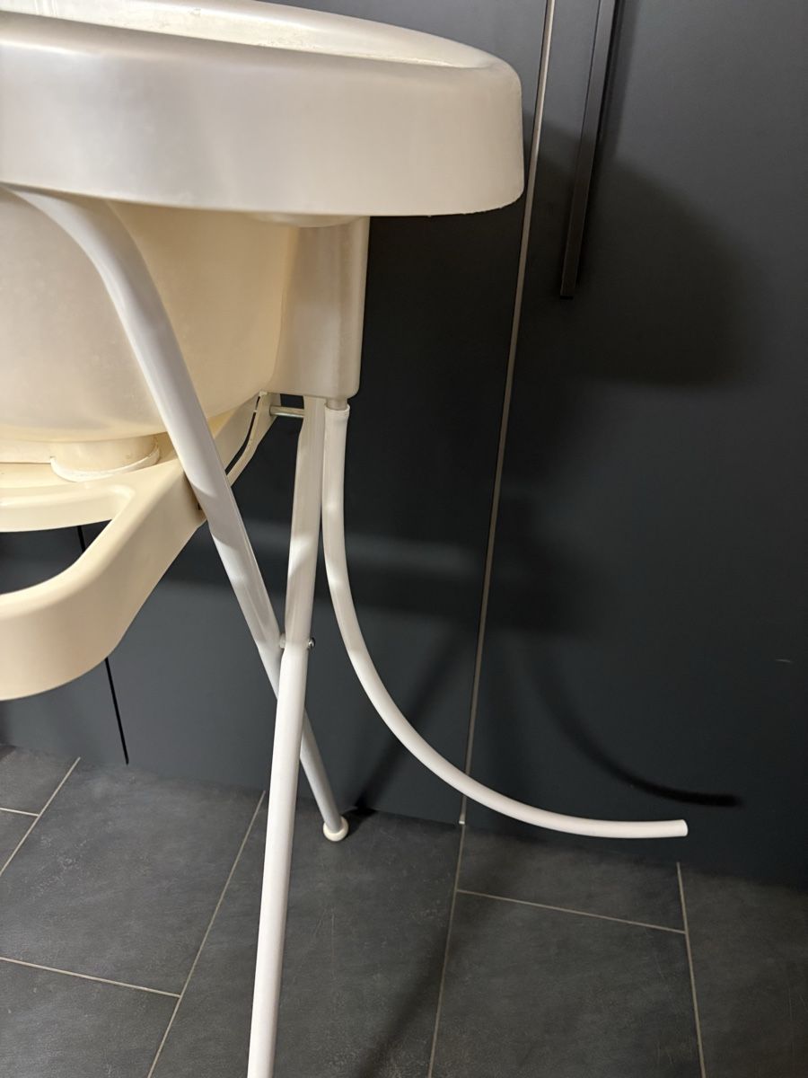 Vasche da bagno: Babywanne mit Gestell – Usato da Kappelen venduto da sandraegli 4