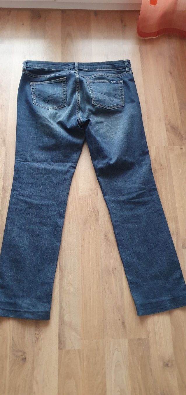 Jeans: 4 Paar Hosen, Gr. 40 – Usato da Wallenwil venduto da Rainbow45 5