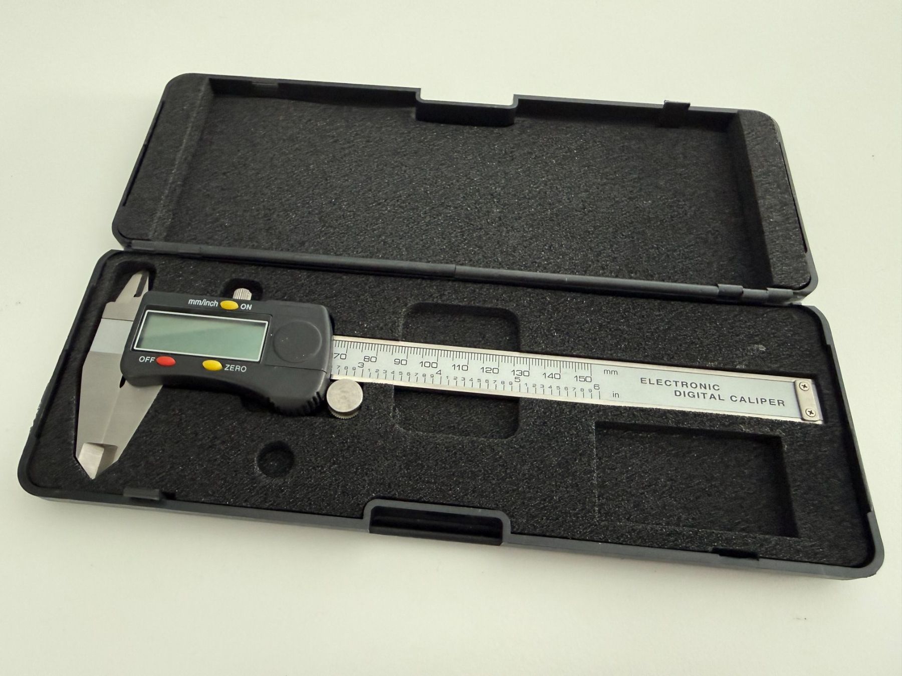 Misurare: Digitale Schiebelehre mit LCD-Display, Messschieber, NEU – Nuovo e nell'imballaggio originale da Unterengstringen venduto da Tnovus