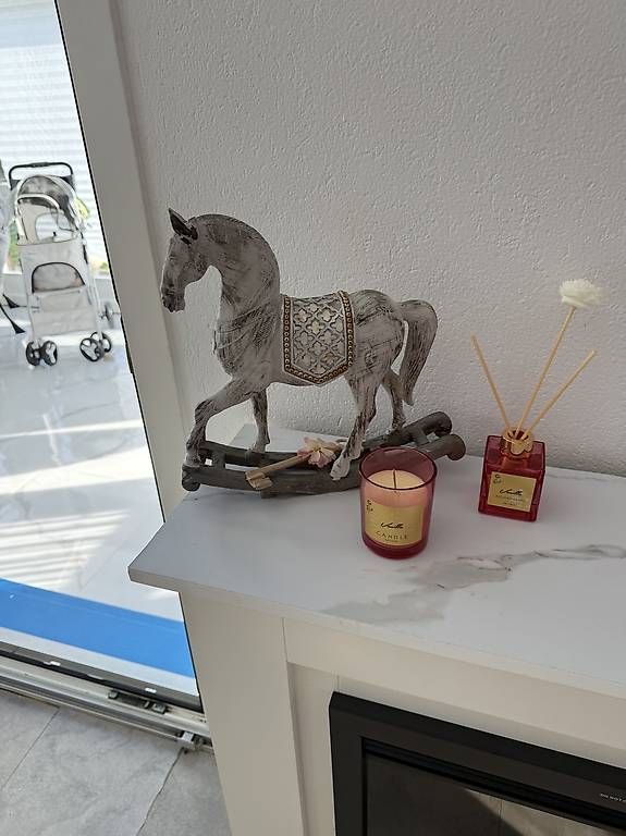 Statuette: schaukelpferd  – Usato da Adligenswil venduto da balboa5 2