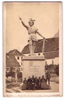 Fotografie Altdorf, Einheimische vor der